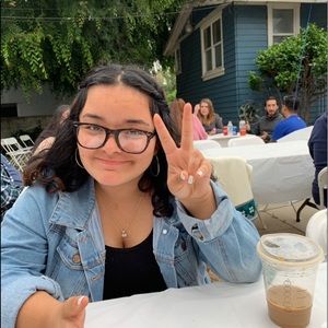 Meet your Posher, Bridgette